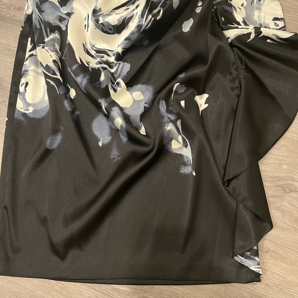 London Times One Shoulder Dress - Picture 5 of 10